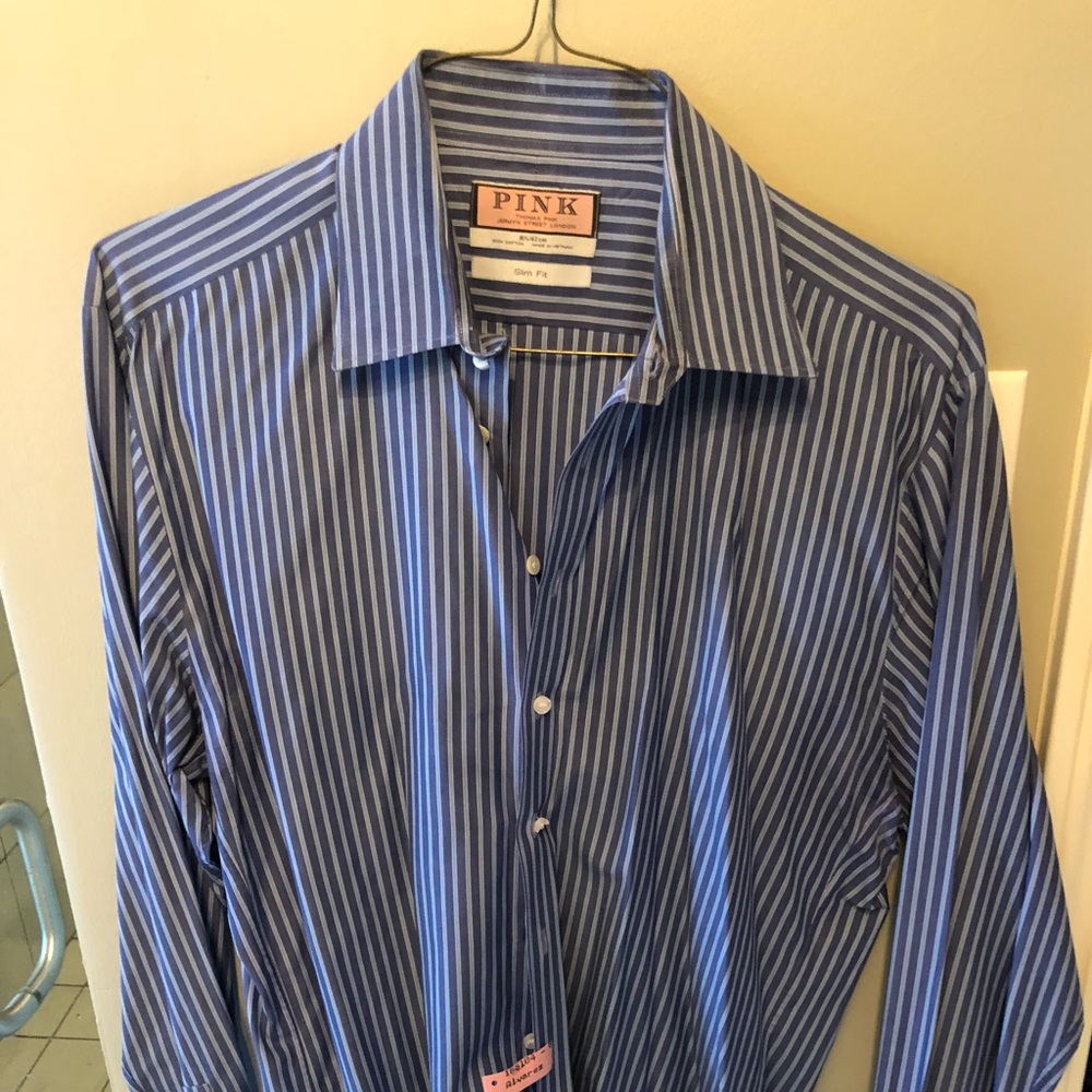 Thomas Pink French cuffed dress shirt.